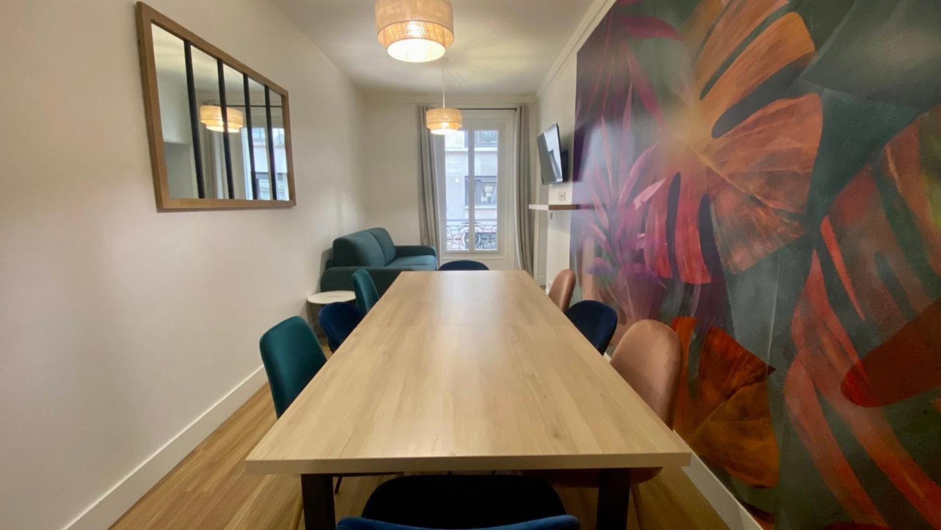 Appartement Lumineux Proche Saint-Lazare - 8P パリ エクステリア 写真