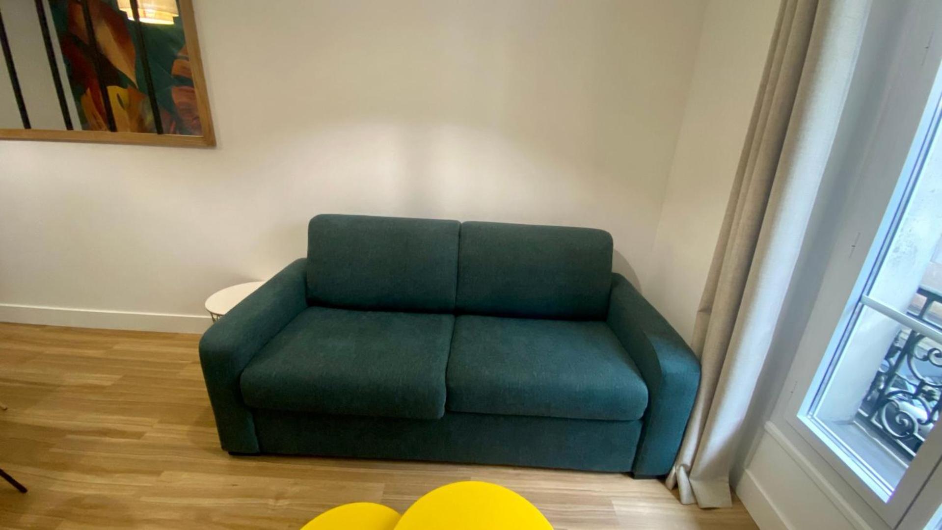 Appartement Lumineux Proche Saint-Lazare - 8P パリ エクステリア 写真